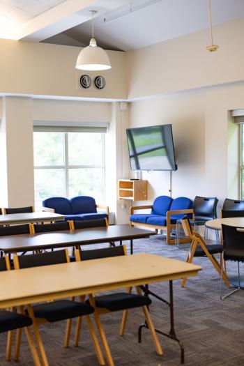 Townhouse Apartments Multipurpose Room